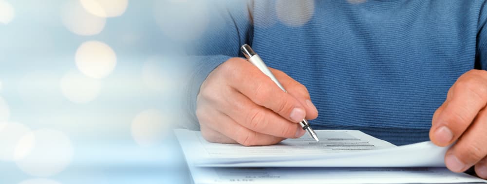 F Genehmigung 5 neu (jpg) | Motiv ©jozsitoeroe-Fotolia.com | © Fotolia.com, April 2018