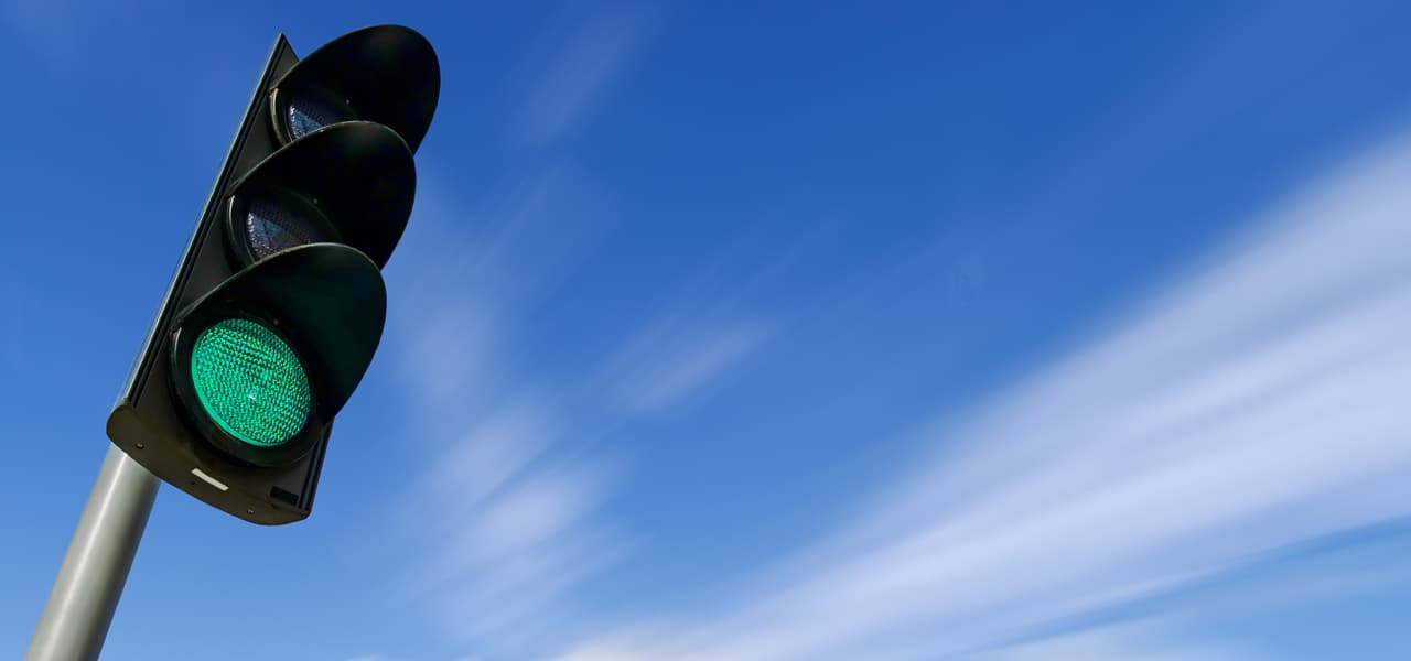 A Header Grüne Ampel 1 (jpg) | Motiv ©EKH-Pictures - stock.adobe.com | © stock.adobe.com, April 2021