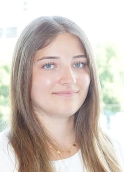 Porträt Jessica Schreiner (jpg) | Motiv Mitarbeiterportät | © IHK Saarland, August 2019 Porträt Jessica Schreiner (jpg) | Motiv Mitarbeiterportät | © IHK Saarland, August 2019