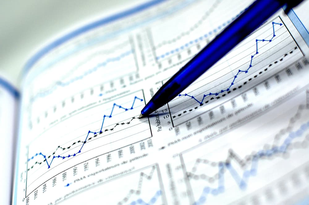 F Analyse 1 neu (jpg) | Motiv © Corgarashu - Fotolia.com | © Fotolia.com, März 2016 F Analyse 1 neu (jpg) | Motiv © Corgarashu - Fotolia.com | © Fotolia.com, März 2016
