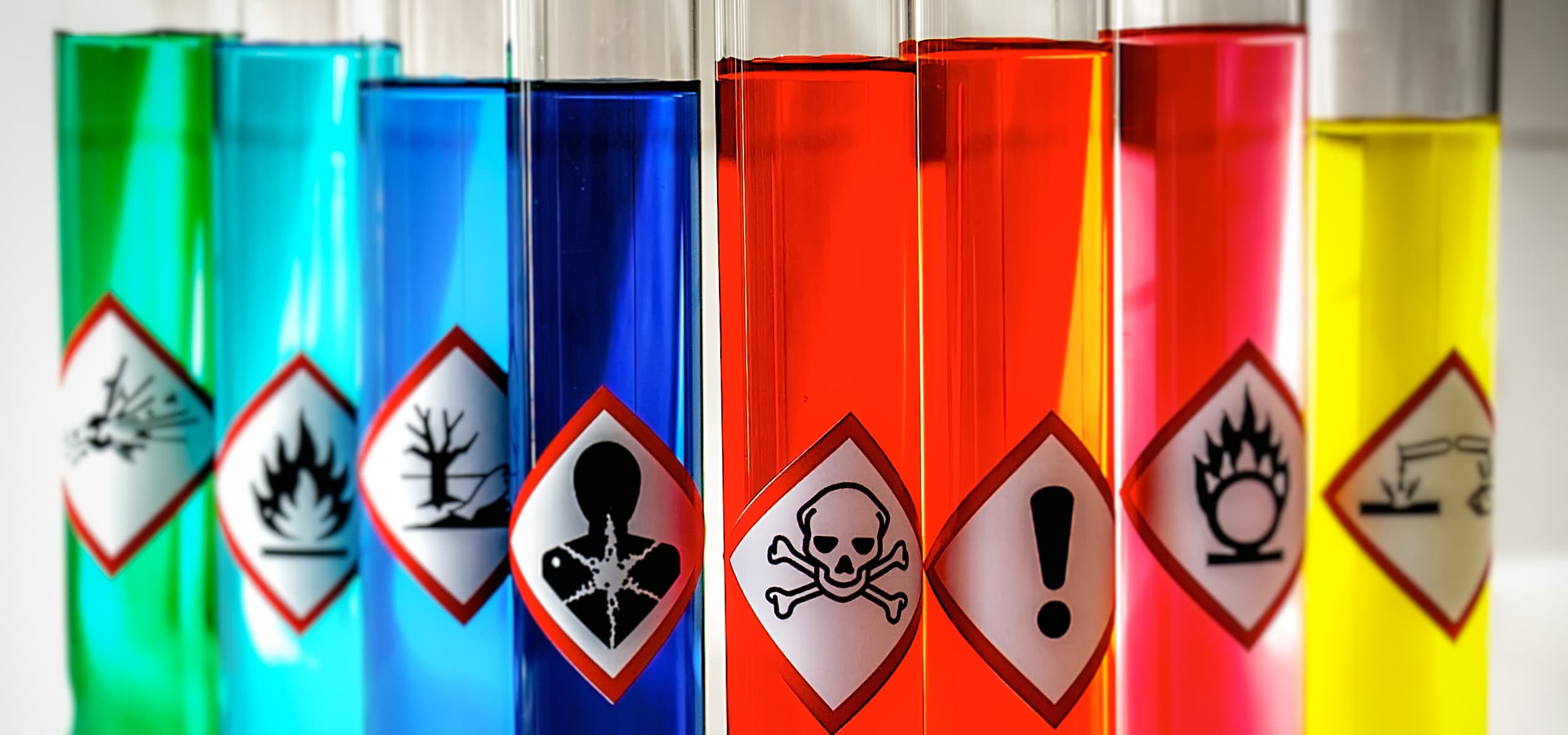 Chemikalie | Motiv Antoine2K - stock.adobe.com | © stock.adobe.com, Dezember 2021 A Chemikalien (jpg) | Motiv Antoine2K - stock.adobe.com | © stock.adobe.com, Dezember 2021