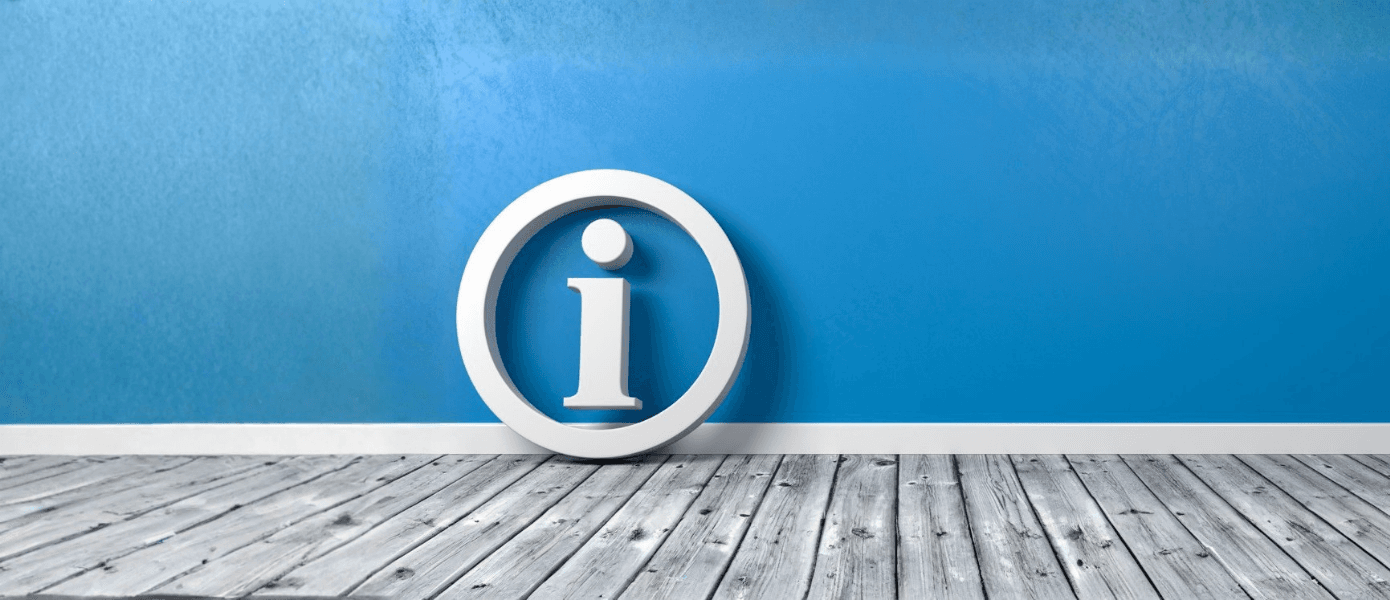 A Header Informationen neu (jpg) | Motiv ©MR - stock.adobe.com | © stock.adobe.com, Dezember 2020 Ein Informationssymbol lehnt an einer Wand. Auch der hölzerne Fussboden ist zu sehen. | Motiv ©MR - stock.adobe.com | © stock.adobe.com, Dezember 2020